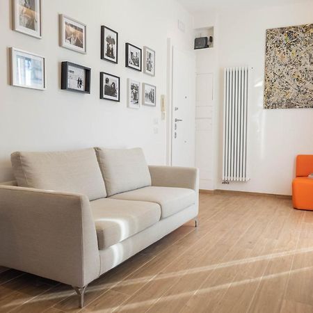 Colosseo Brightful Apartment With Rooftop Рим Екстериор снимка