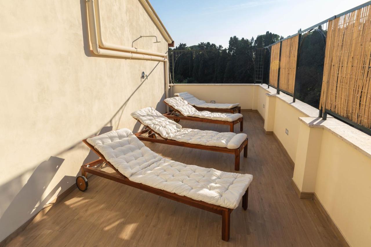 Colosseo Brightful Apartment With Rooftop Рим Екстериор снимка
