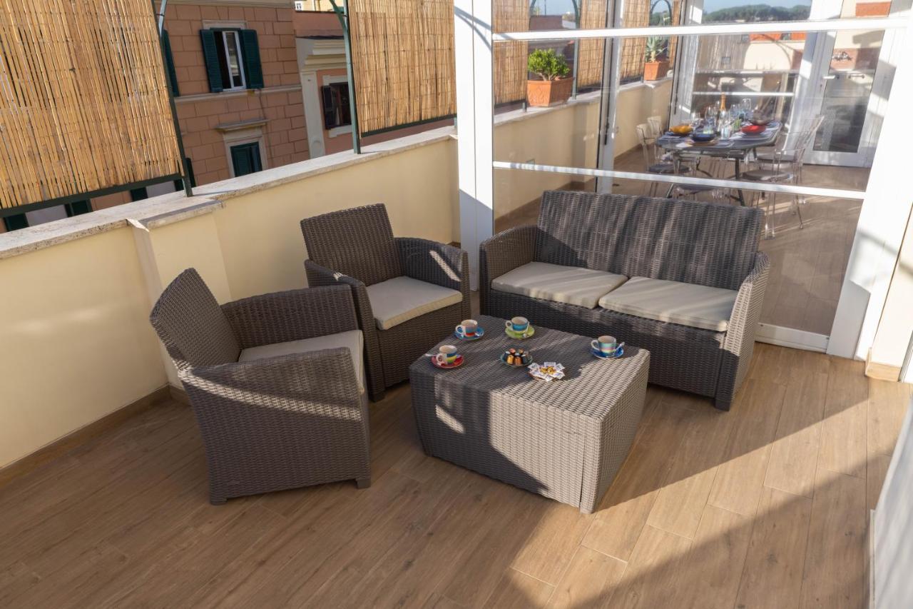 Colosseo Brightful Apartment With Rooftop Рим Екстериор снимка