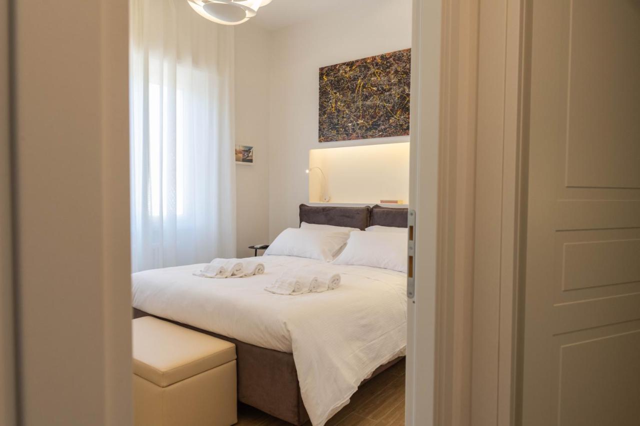 Colosseo Brightful Apartment With Rooftop Рим Екстериор снимка