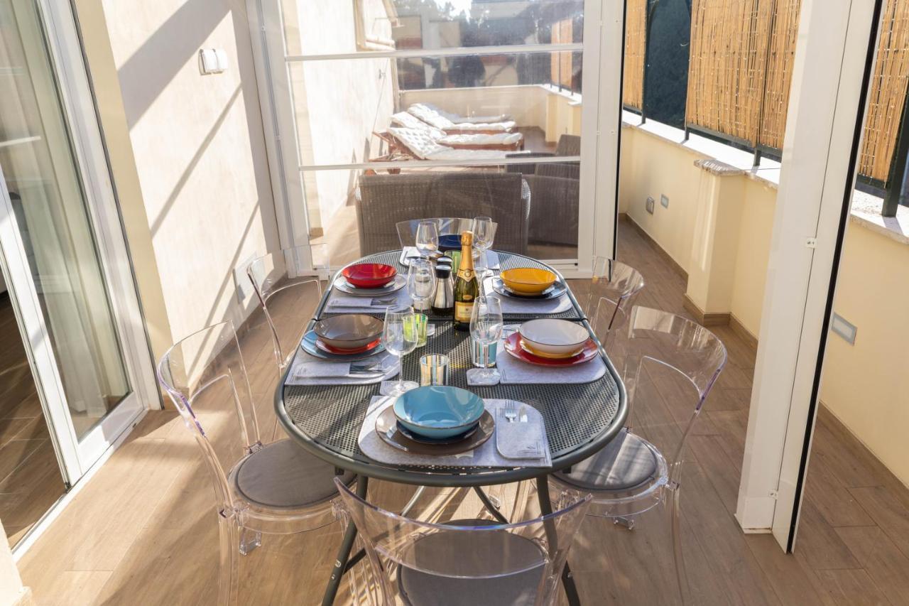 Colosseo Brightful Apartment With Rooftop Рим Екстериор снимка