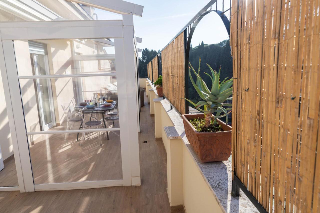 Colosseo Brightful Apartment With Rooftop Рим Екстериор снимка