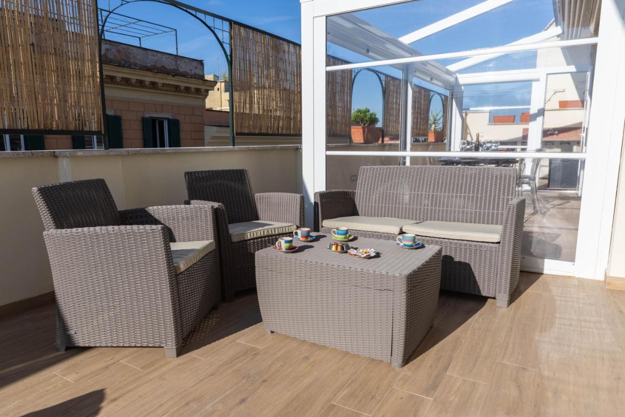 Colosseo Brightful Apartment With Rooftop Рим Екстериор снимка