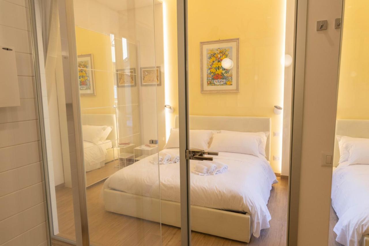 Colosseo Brightful Apartment With Rooftop Рим Екстериор снимка