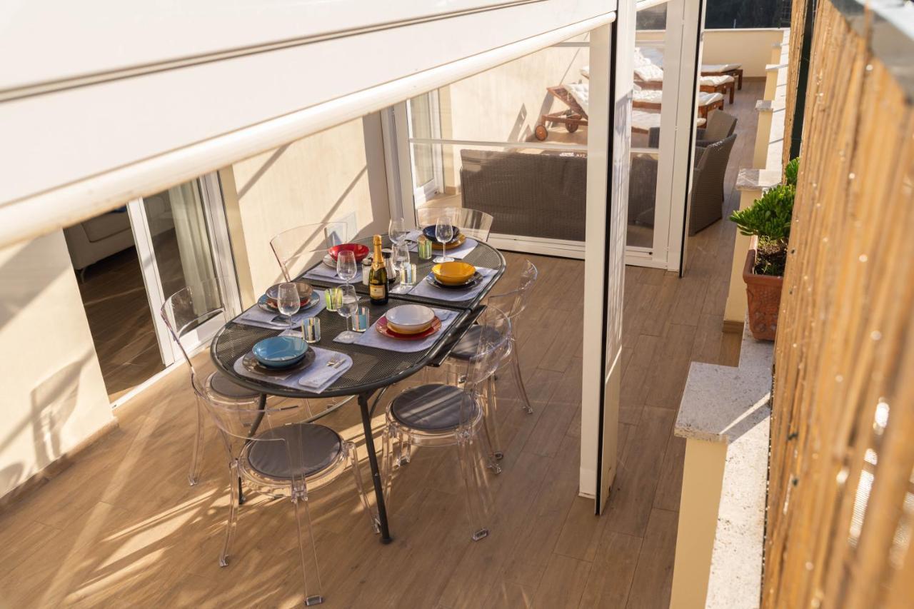 Colosseo Brightful Apartment With Rooftop Рим Екстериор снимка