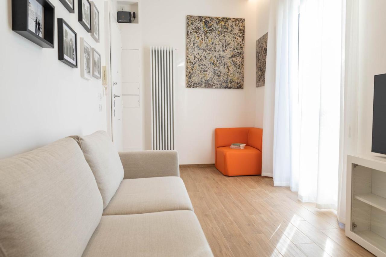 Colosseo Brightful Apartment With Rooftop Рим Екстериор снимка