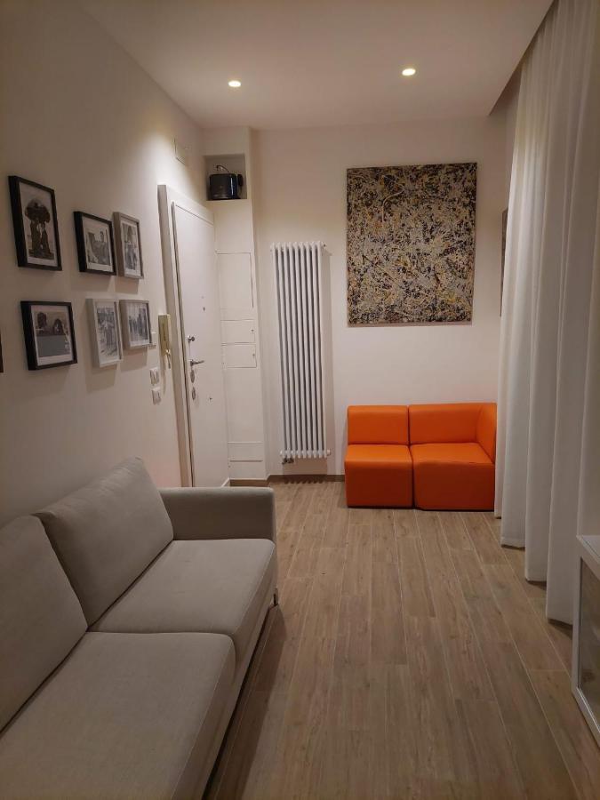 Colosseo Brightful Apartment With Rooftop Рим Екстериор снимка