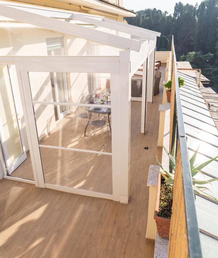 Colosseo Brightful Apartment With Rooftop Рим Екстериор снимка