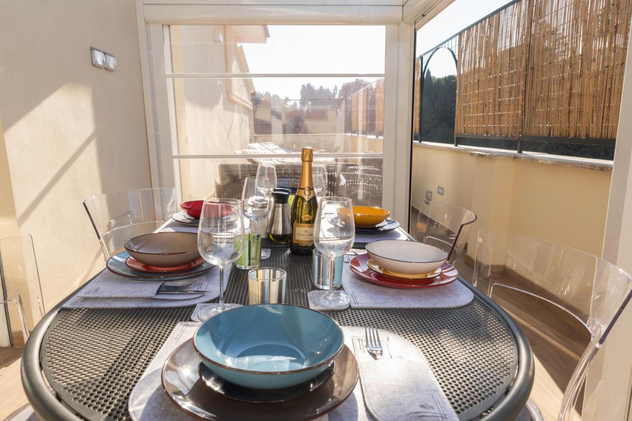 Colosseo Brightful Apartment With Rooftop Рим Екстериор снимка
