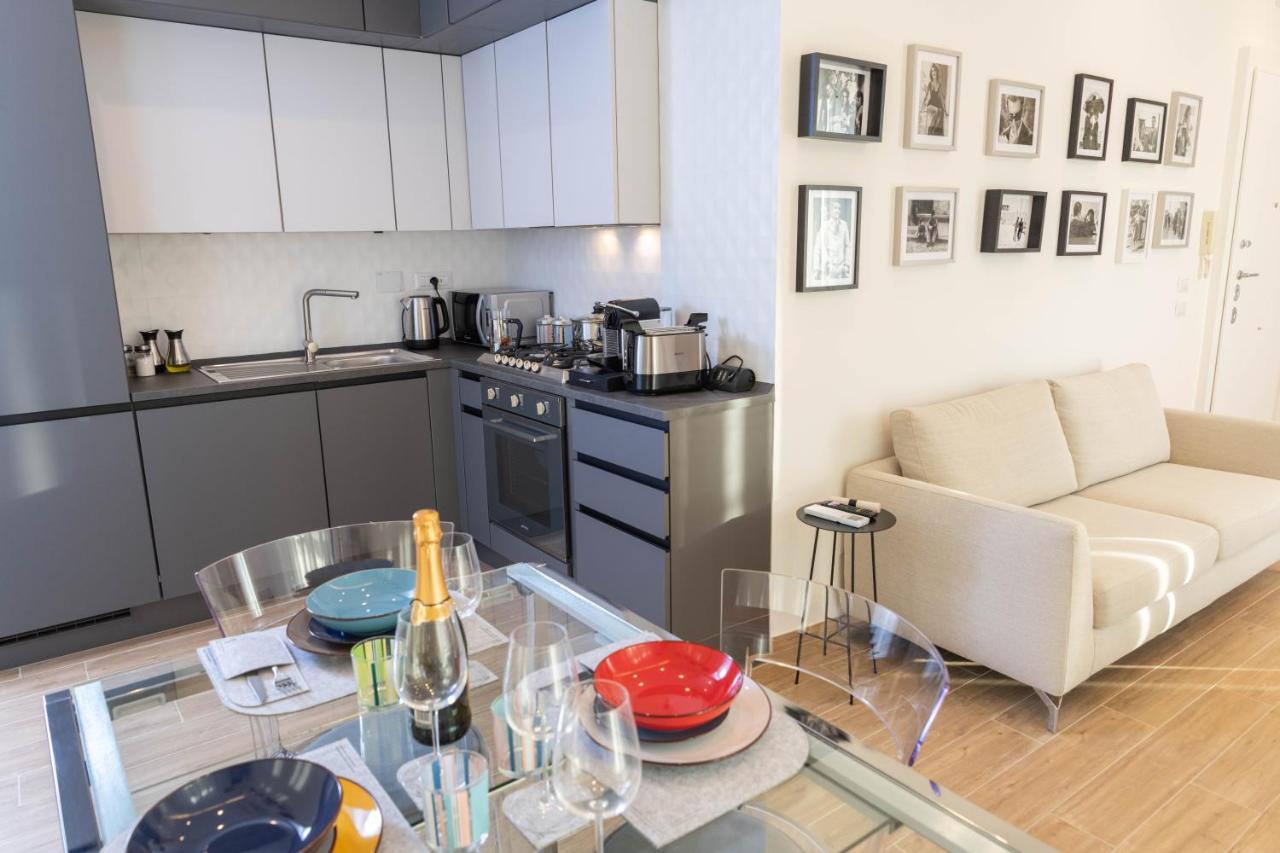 Colosseo Brightful Apartment With Rooftop Рим Екстериор снимка